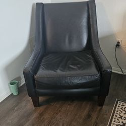 Chair With Foot Rest