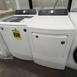 MIDEA 4.5 cu.ft. Smart Top Load Washer & 7 cu.ft. Smart Electric Tumble Dryer