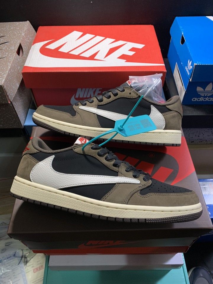 AJ1