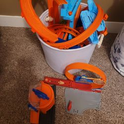 Free Hot Wheel Tracks