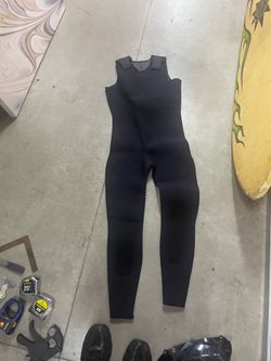 Wet suit