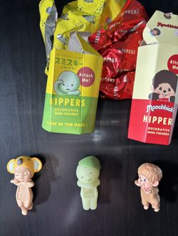 HIPPERS (sonny angel, and monchhichi)