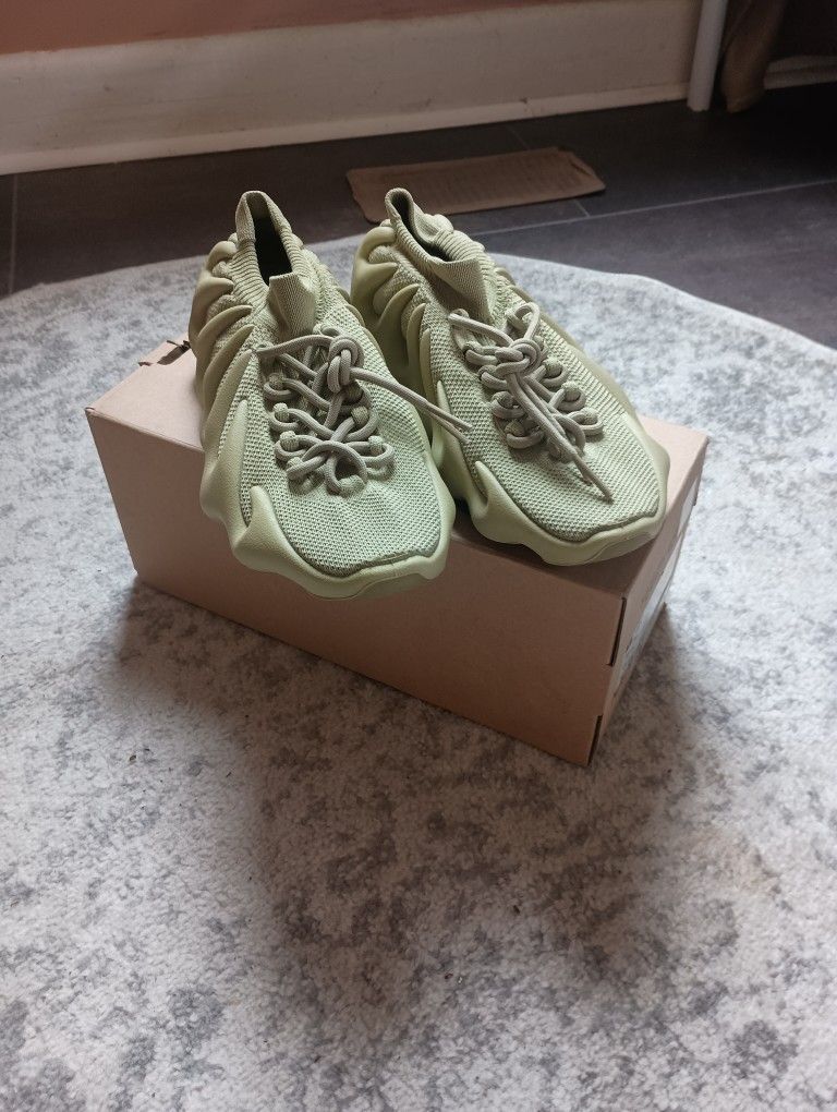 Yeezy 450 Resin