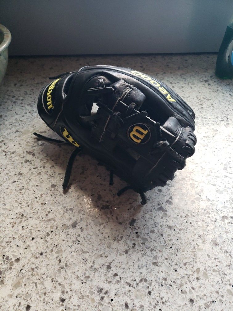 Wilson A2000 11.25 Infield Glove 