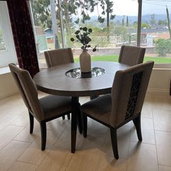 Round Dining/Breakfast Table With Lazy Susan