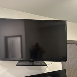 Sharp 60” LED 3D Smart TV – Model LC-60C8470U – Great Condition!