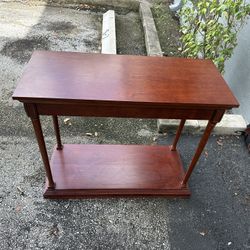 Bombay Company Console / Hallway Table