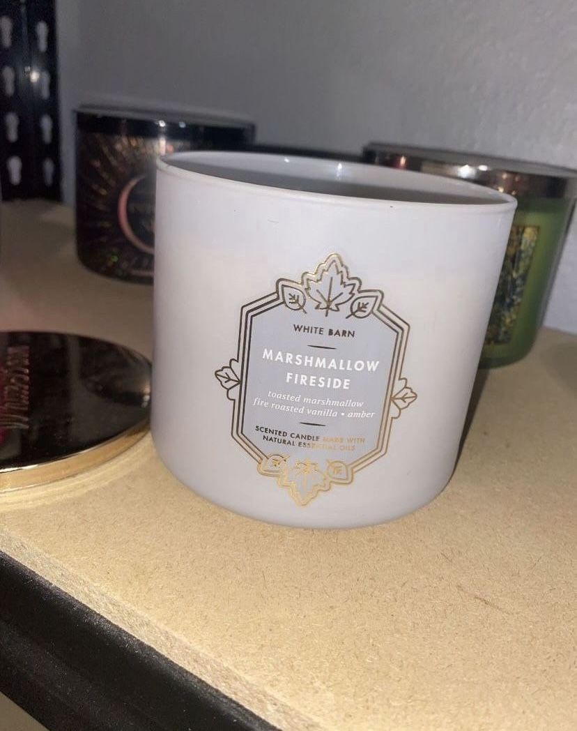 Bath & Body Works Marshmallow Fireside 3 wick Candle 