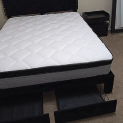 Like New Queen Sized Bed  With Table