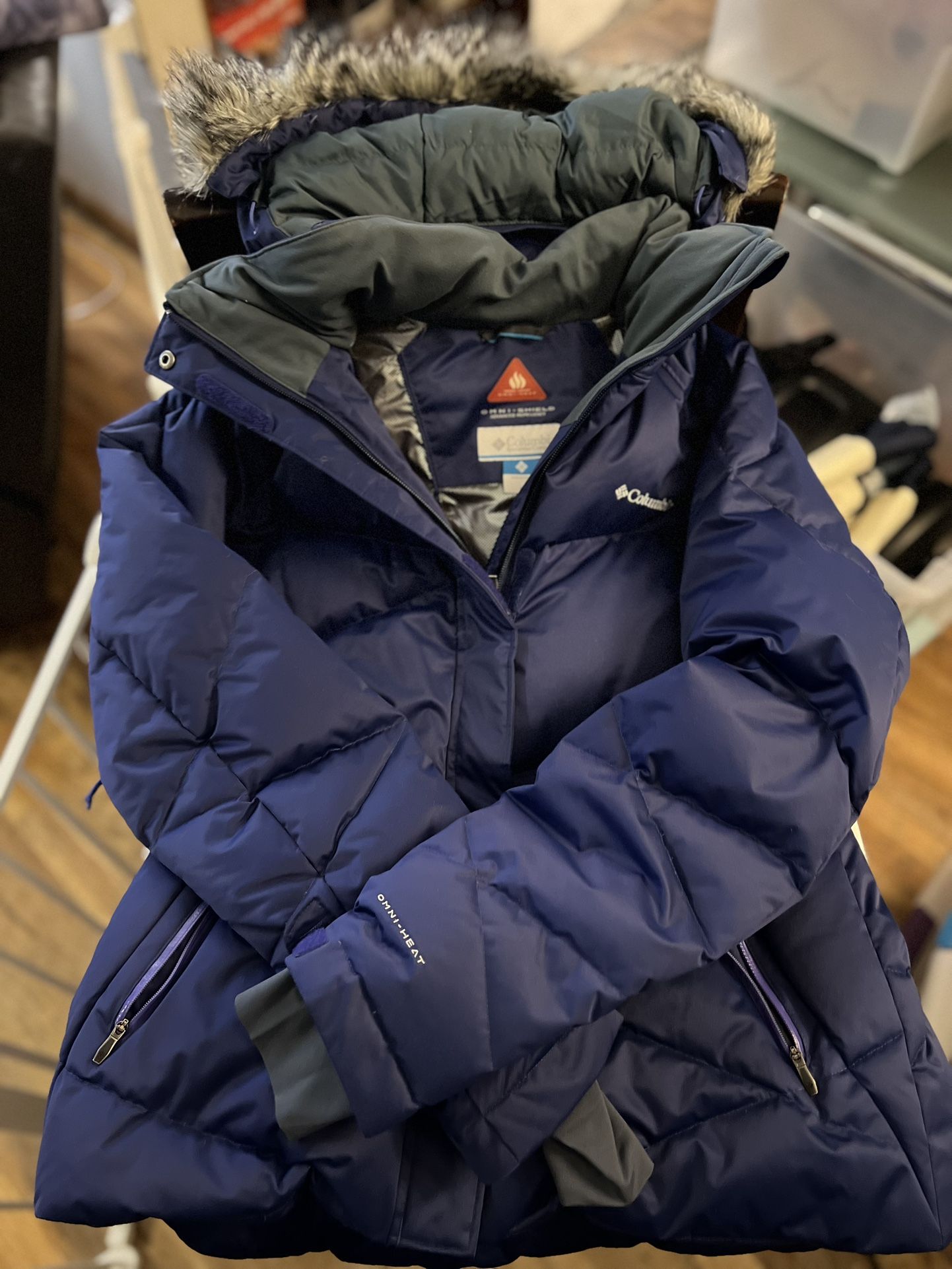 Columbia Winter Jacket - Women’s (XL) MAKE AN OFFER!