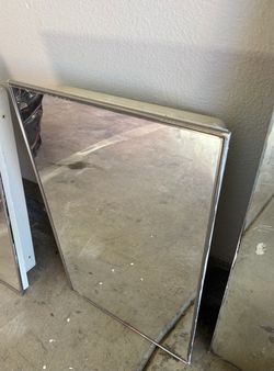 4 free medicine cabinets