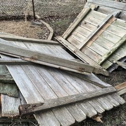 Free Rustic Panels Fence 