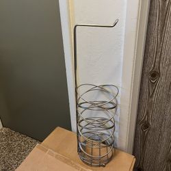 metal paper towel holder 