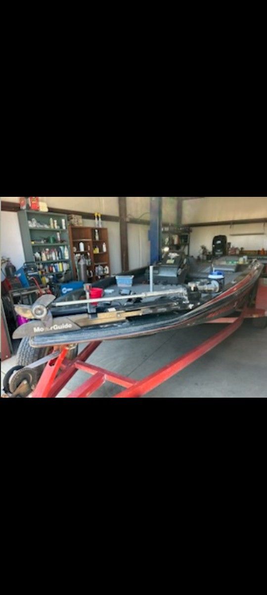 21' Skeeter Bass Boat