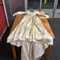 Vintage 1940s Wedding Dress