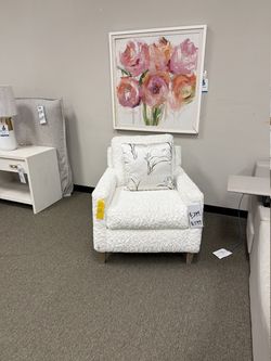 Sofamaster High Point Showroom Accent Chair - White | Armchair
