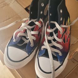 Boys Converse 