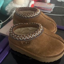 Toddlers Ugh Slippers 