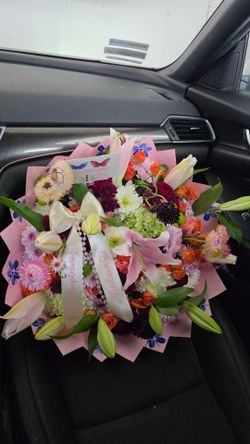 Mixed Flowers Bouquet