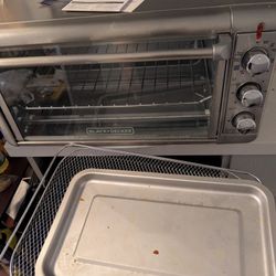 Black & Decker Toaster Oven + Air Fryer 