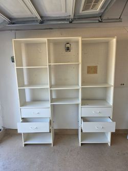 Modular Closet! Great Condition (4 pieces)
