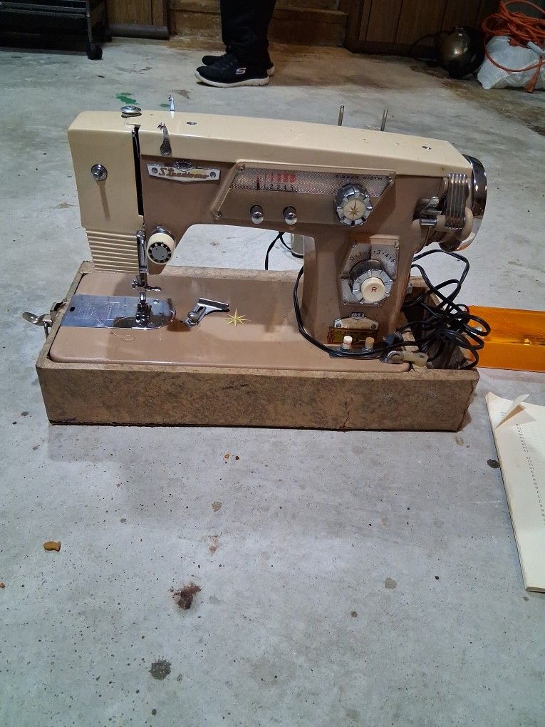 Stradovate Sewing Machine