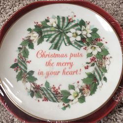 Christmas Plate With Saying On It
