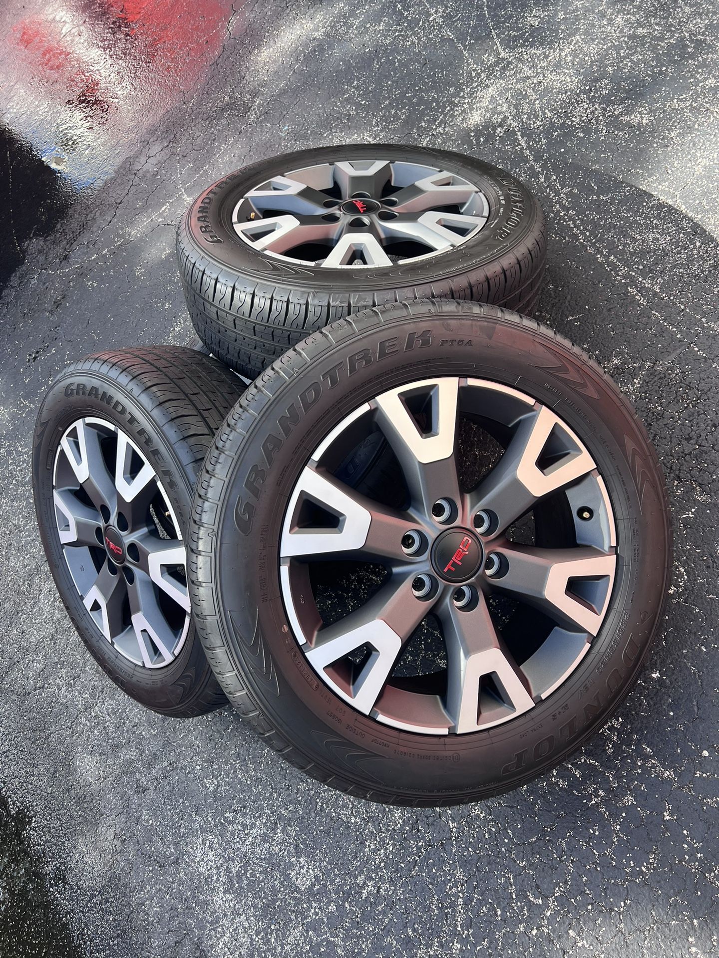 TOYOTA 4RUNNER TRD 2025 WHEELS AND TIRES