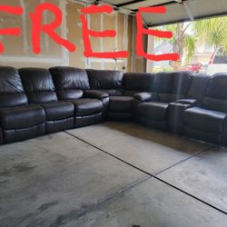 COUCHES (FREE)