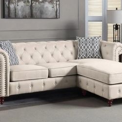 GLAM BEIGE FABRIC CHESTERFIELD INSPIRED TUFTED NAILHEAD ACCENTS SECTIONAL SOFA REVERSIBLE CHAISE - SILLON SECCIONAL