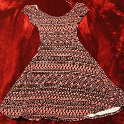 Women’s Y2K Black And Salmon Colored Short Dress Size Large