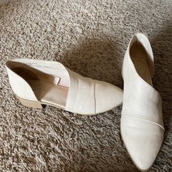 cream woman's booties flats 