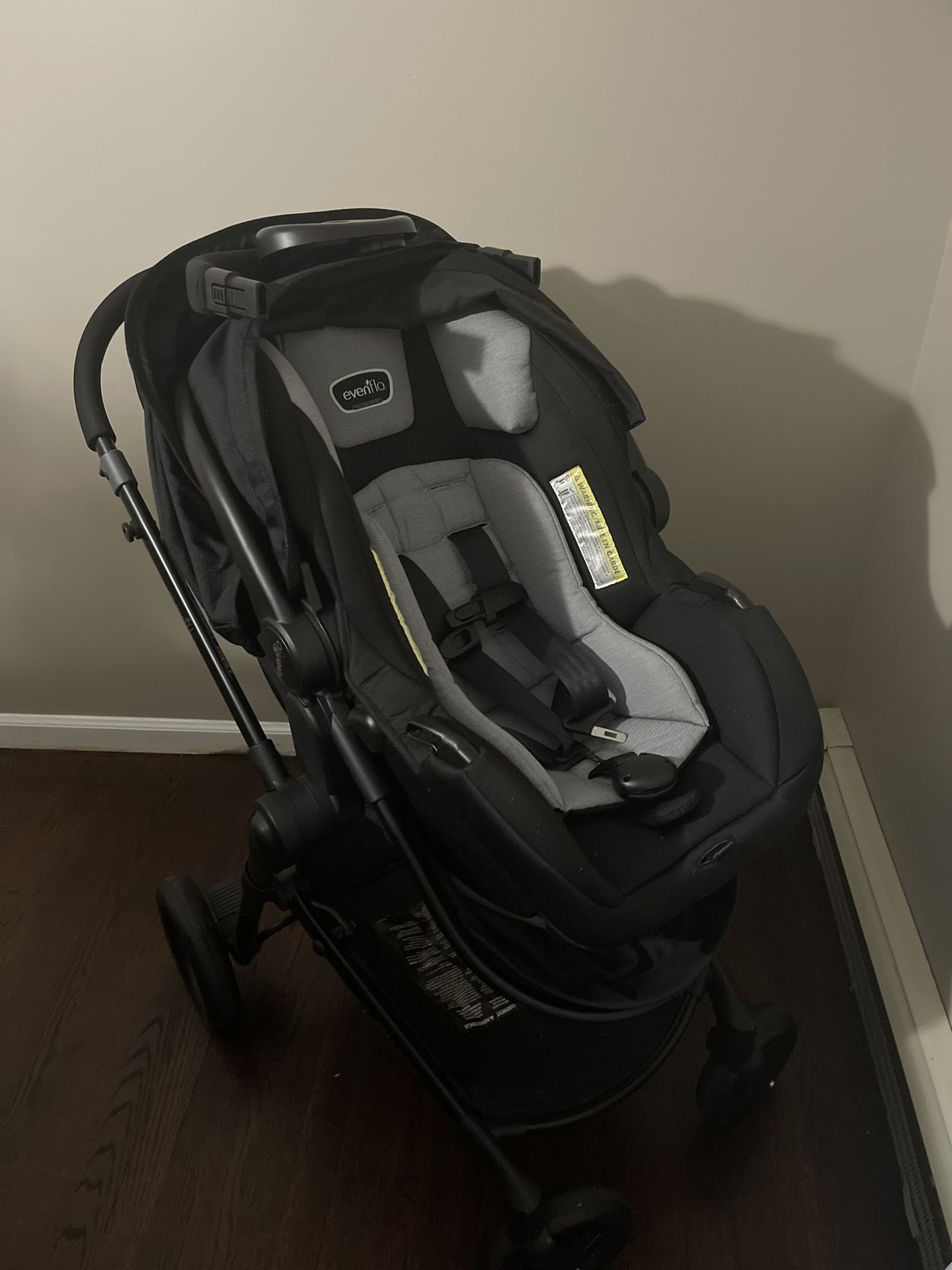 EvenFlo Pivot Modular Travel Stroller 