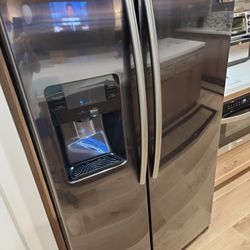 Samsung Refrigerator 