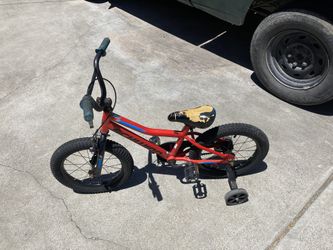 ready to ride! 16in kids bike w/ training wheels
