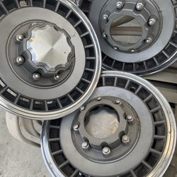 Hubcaps