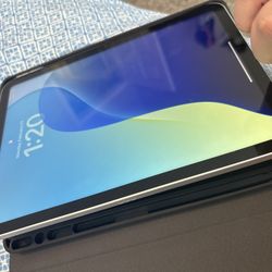 Black folio case for iPad 10.2-inch models (7th, 8th, and 9th generation).