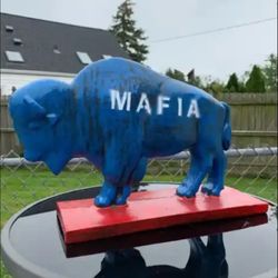 Bills, Mafia, Buffalo Statue