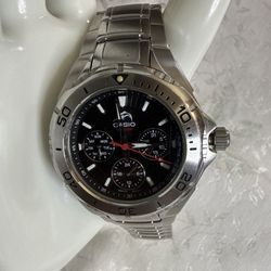 Casio Marlin Men MDV-301 Diver Day Date Silver Tone Quartz 40mm Watch 7 1/2"