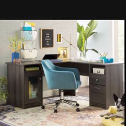 computer desk 