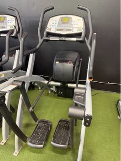 Cybex commercial arc trainer