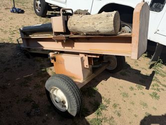 Towable Log Splitter 
