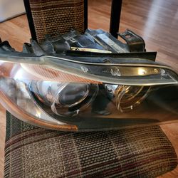 2006 to 2008 BMW 3 series OEM passenger side headlight