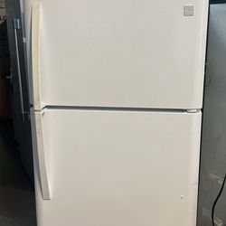 KENMORE TOP FREEZER REFRIGERATOR APARTMENT SIZE 