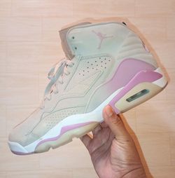 Jordan MVP Sneakers Neutral Gray Orchid 