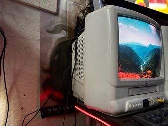 Zenith CRT TV vintage gaming