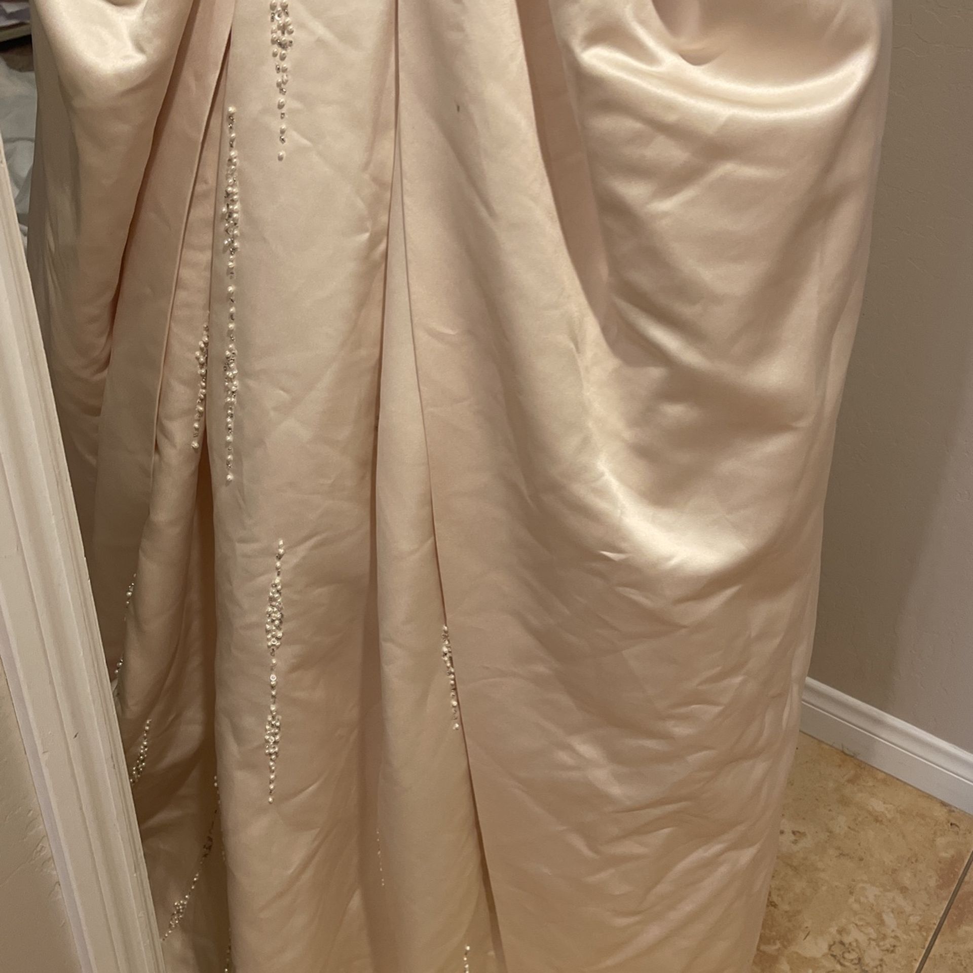 Beautiful Wedding or Prom Dress. for Sale in Bakersfield, CA OfferUp