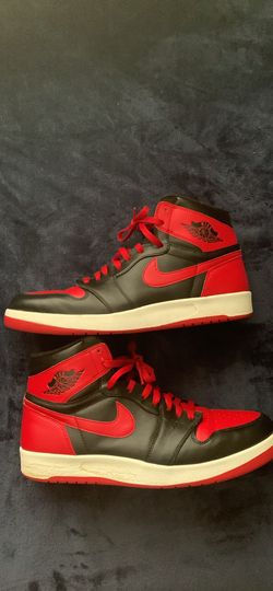 Jordan 1 high. Breds. Size 13 m.