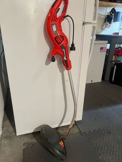 Weed wacker/ string trimmer
