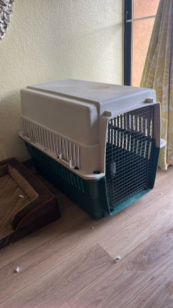Remington Extra large plastic pet kennel